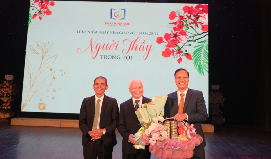 LÀM VĂN HÓA DỄ HAY KHÓ
